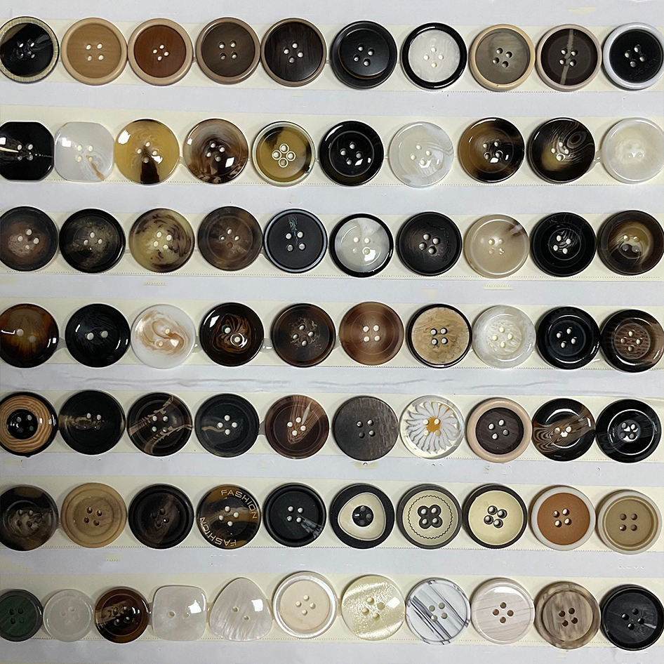 Custom Logo Resin Plastic Buttons