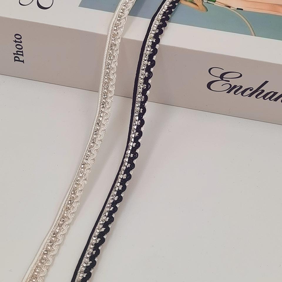 Gold and Silver Lace (JFL060)