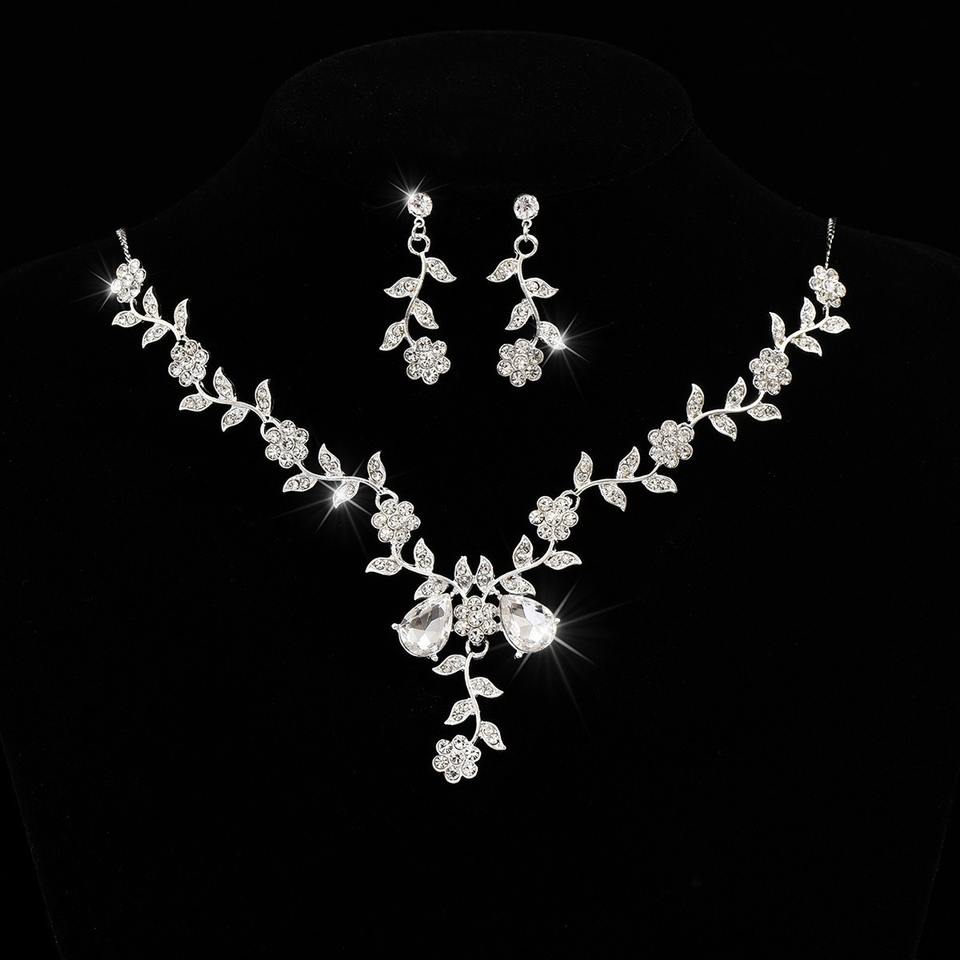 Necklace Earring Fashion Set (2023)
