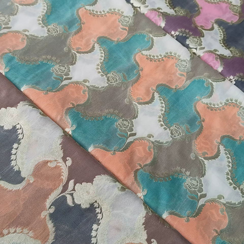 Индийская декоративная парча (Brocade)