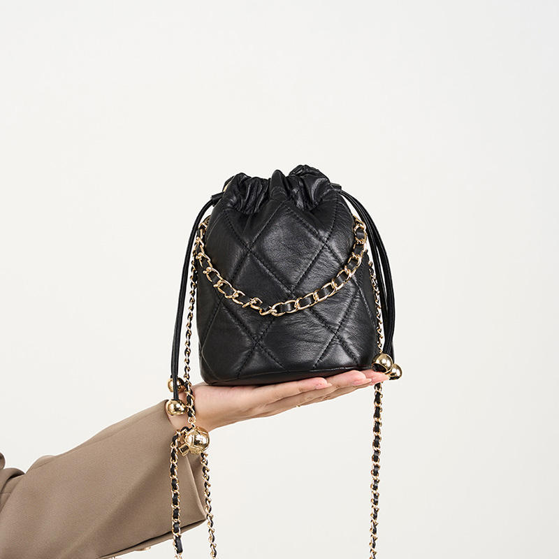 Роскошная сумка-ведро из натуральной кожи (Bucket Bag)