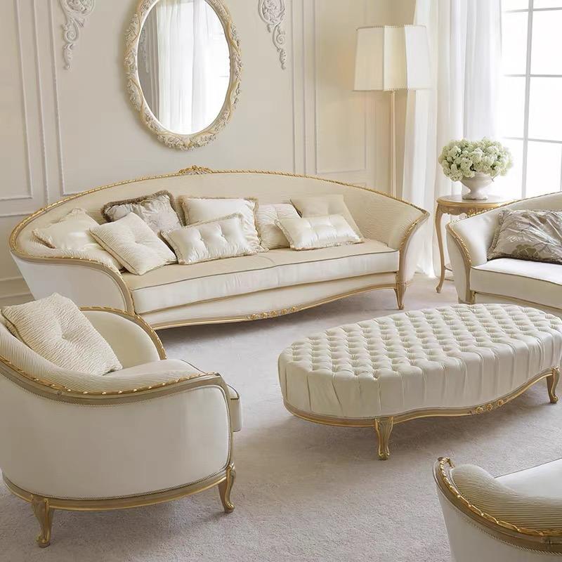 Резной диван из массива «Nordic Neo-Classical»