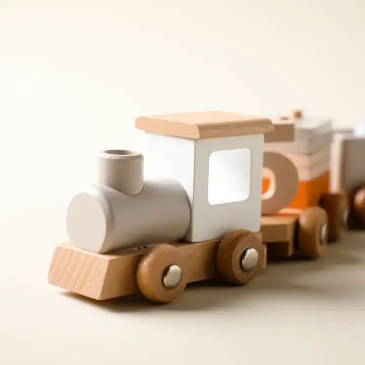 Цифровой деревянный поезд-конструктор