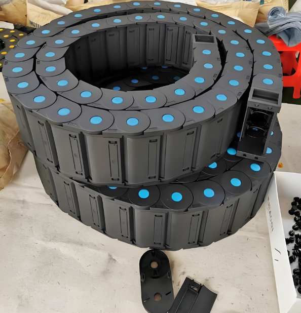 Customizable Nylon Plastic Drag Chain High-Load Fully Enclosed Cable Protection Bridge-Type Flexible Cable Carrier Chain