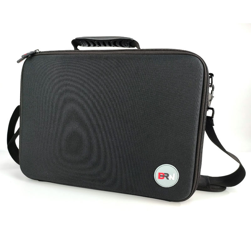 Жесткий защитный кейс 17" (Hard Shell Computer Pouch)
